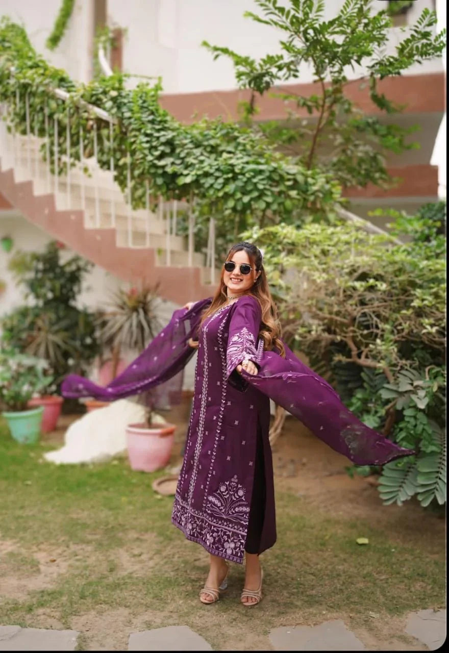 Royal 3pc Fully Embrioded