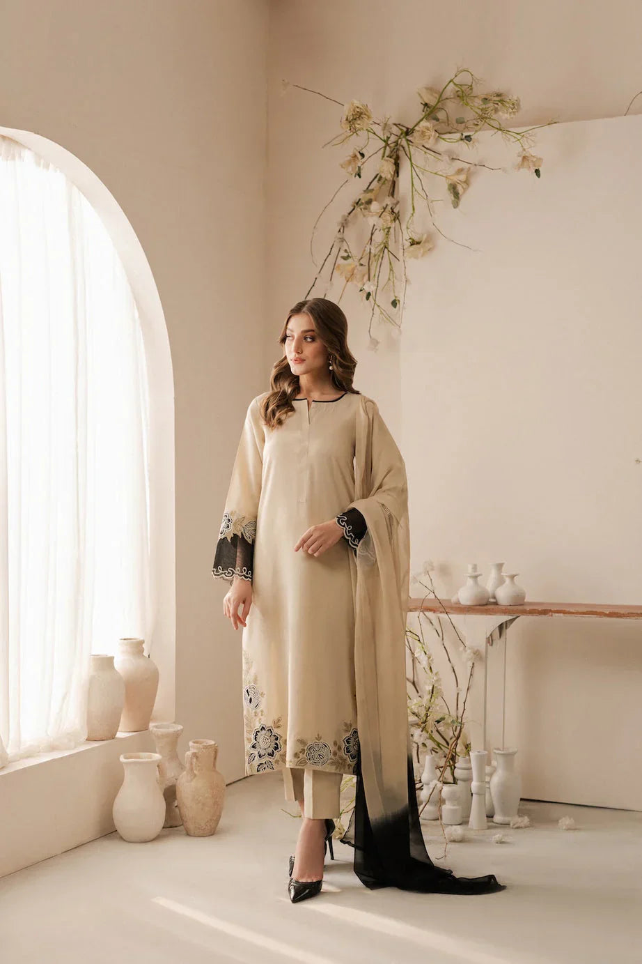 Safoora 3pc Embroided Dress