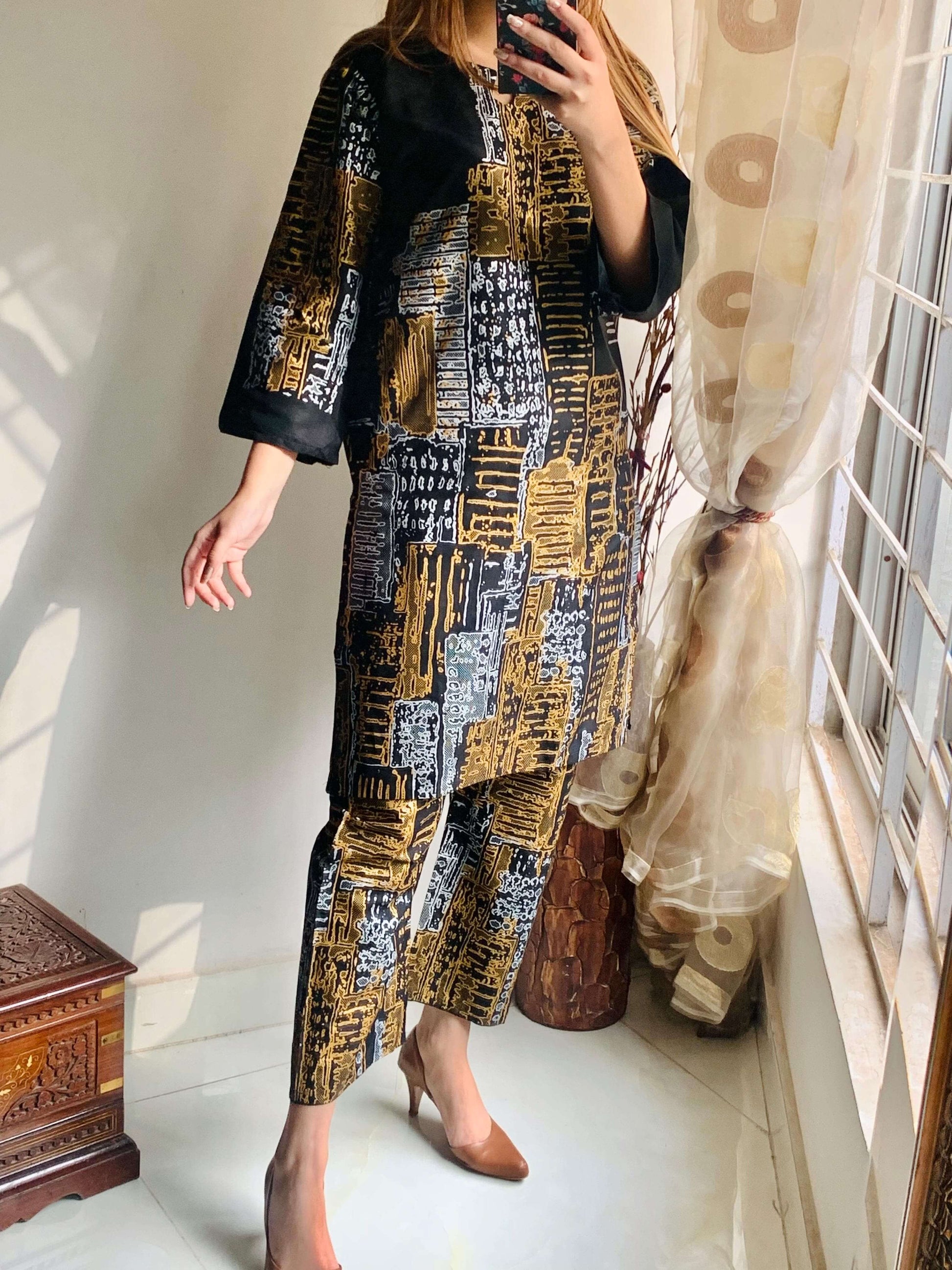 Mountain Printed - 2 Piece Stitched