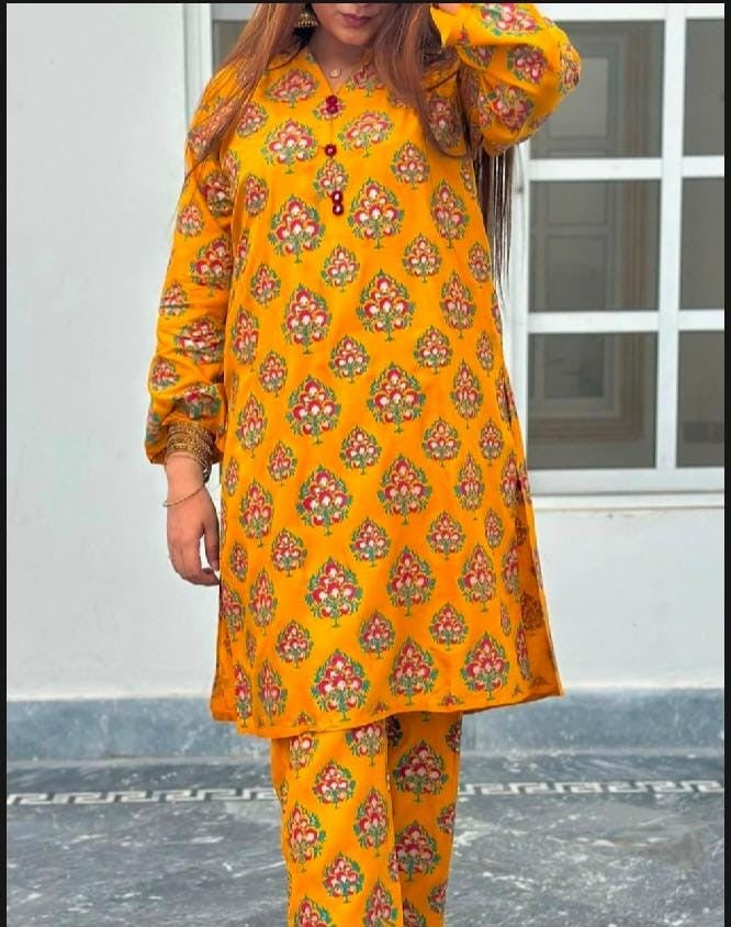 2-Piece stiched leaf printed suit for girls